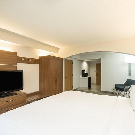 Holiday Inn Express Hotel & Suites Louisville East By Ihg Exteriér fotografie