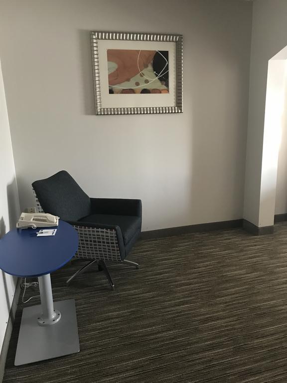 Holiday Inn Express Hotel & Suites Louisville East By Ihg Exteriér fotografie