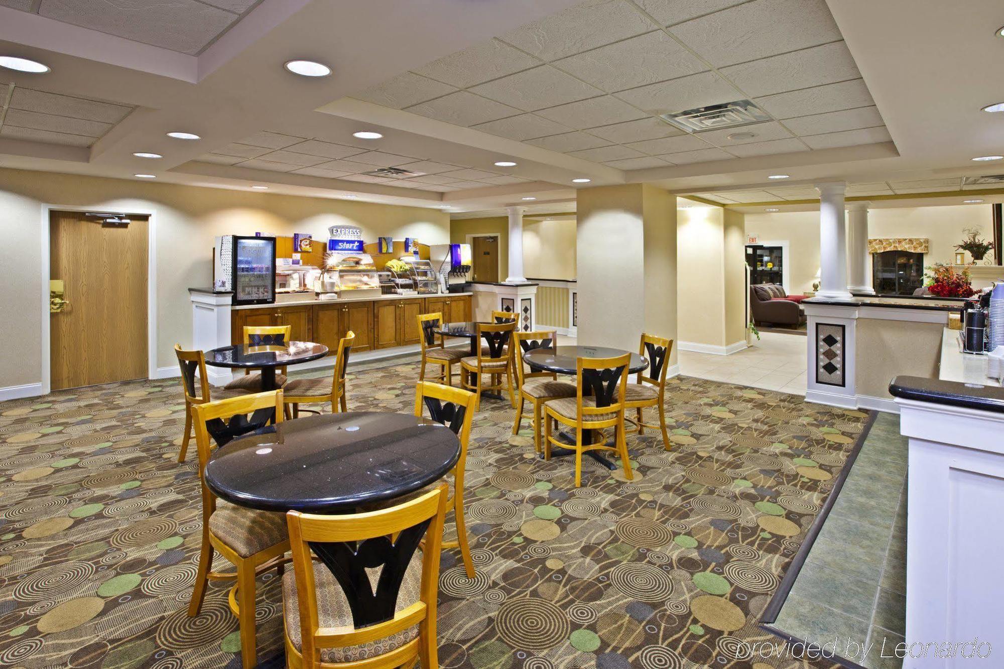 Holiday Inn Express Hotel & Suites Louisville East By Ihg Exteriér fotografie